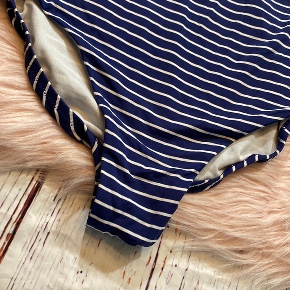 BEACH by Melissa Odabash One Piece Blue White Stripe Swimsuit sz S - Picture 8 of 9